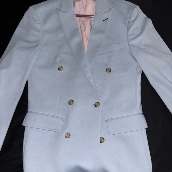 Men's Light Blue Double-Breasted Suit
